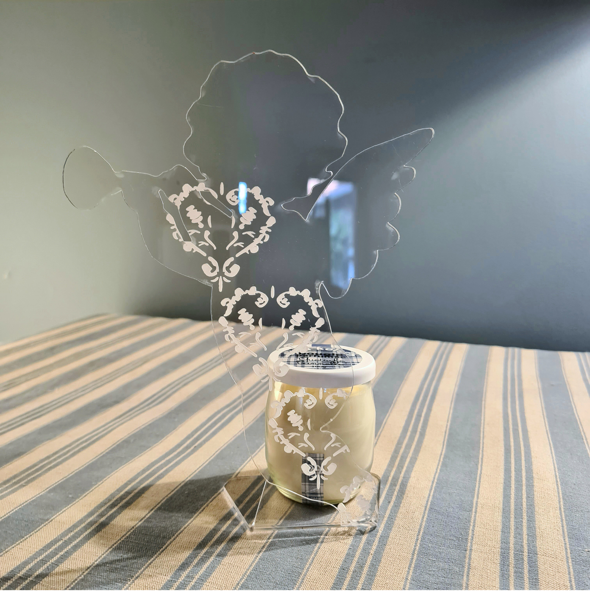 DÉCORATION ANGE EN PLEXIGLAS – Image 2