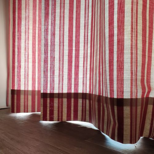 Rideaux en tissu kelsch rayures rouges